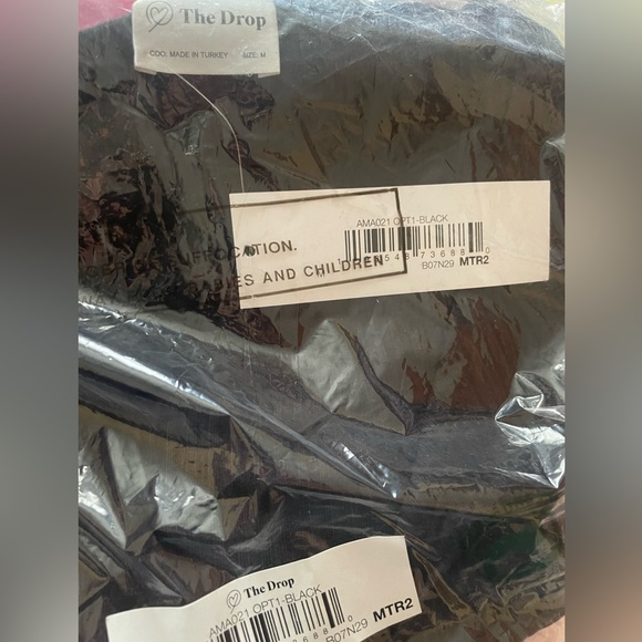 The Drop Women's Standard Long Sleeve V-Neck Gathered Crop Top - Picture 2 of 4